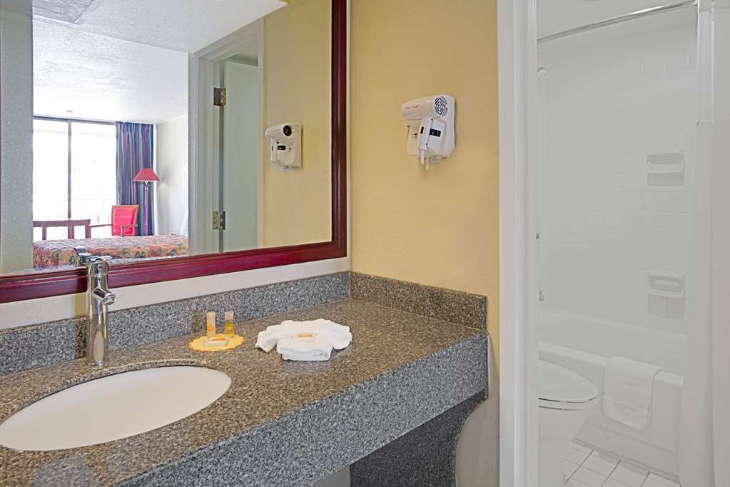 Days Inn & Suites By Wyndham Clermont Ruang foto