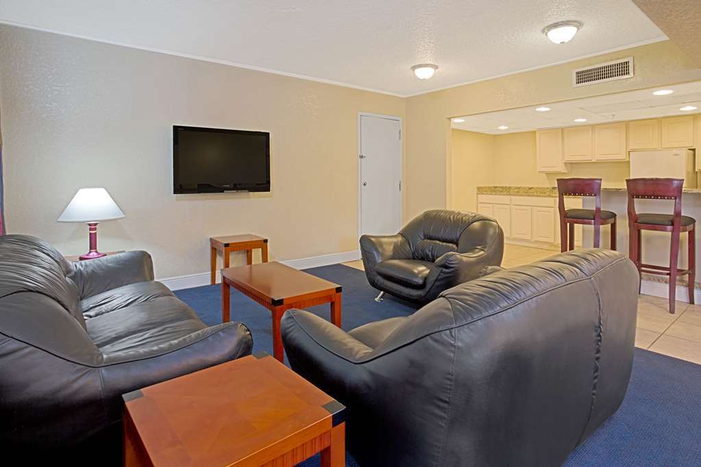 Days Inn & Suites By Wyndham Clermont Ruang foto