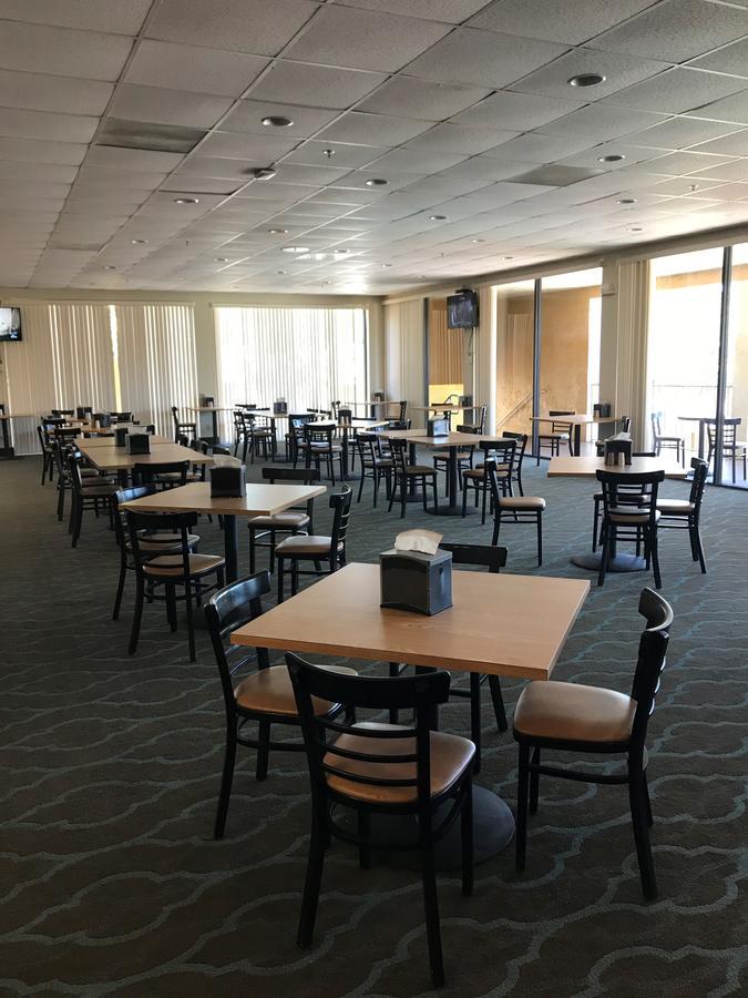 Days Inn & Suites By Wyndham Clermont Bagian luar foto