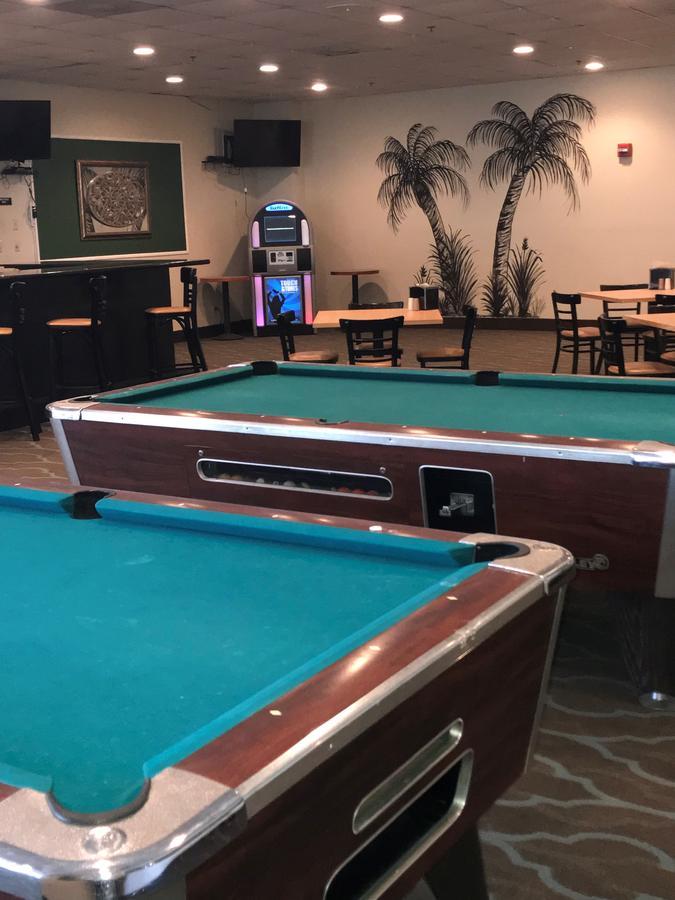 Days Inn & Suites By Wyndham Clermont Bagian luar foto