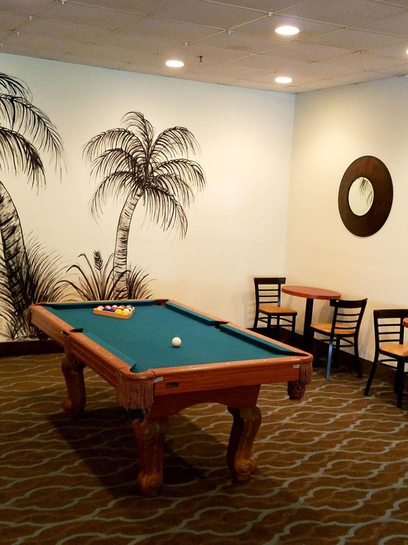 Days Inn & Suites By Wyndham Clermont Bagian luar foto
