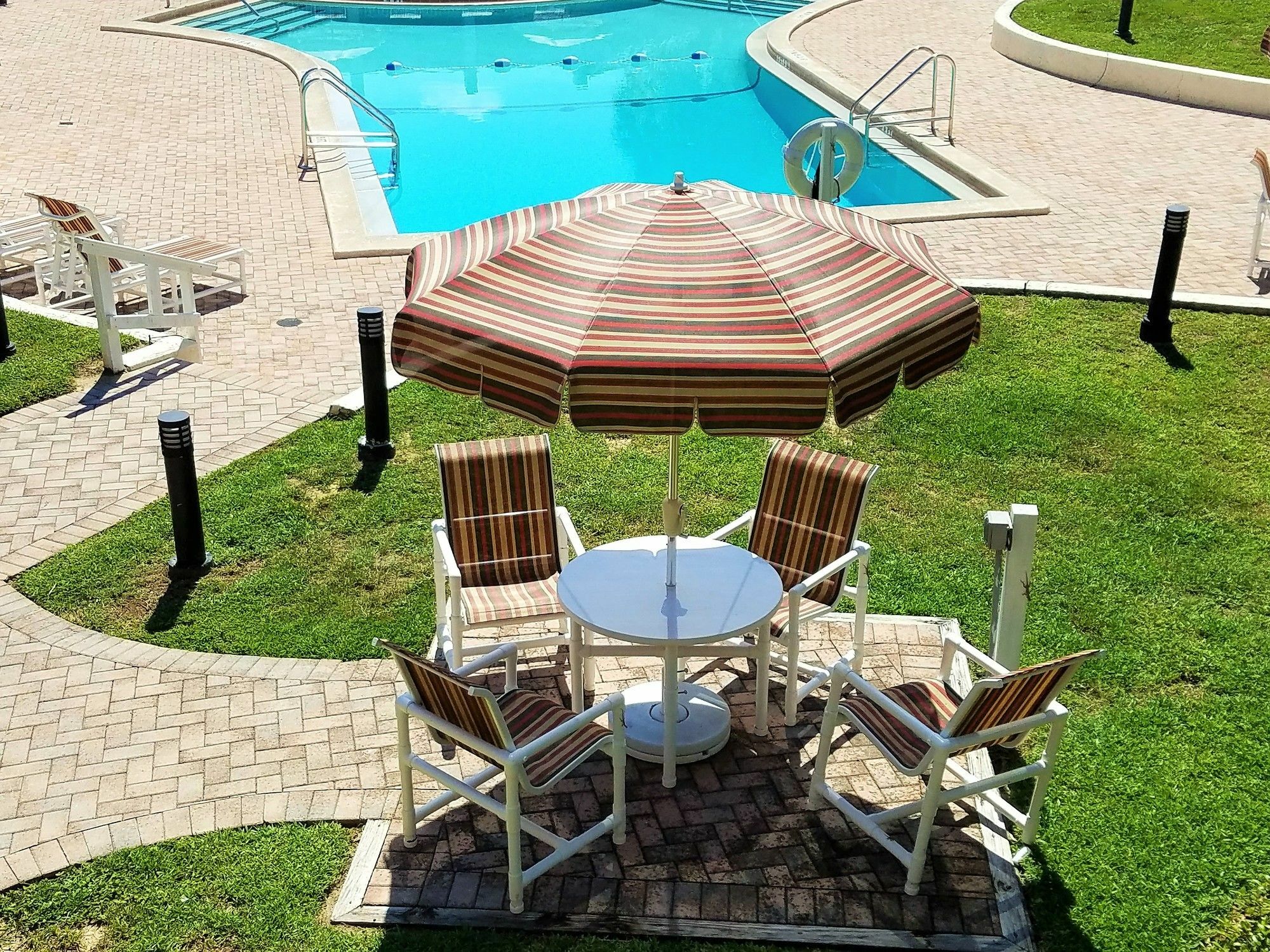 Days Inn & Suites By Wyndham Clermont Bagian luar foto